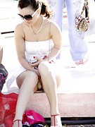 shaved pussy upskirt 